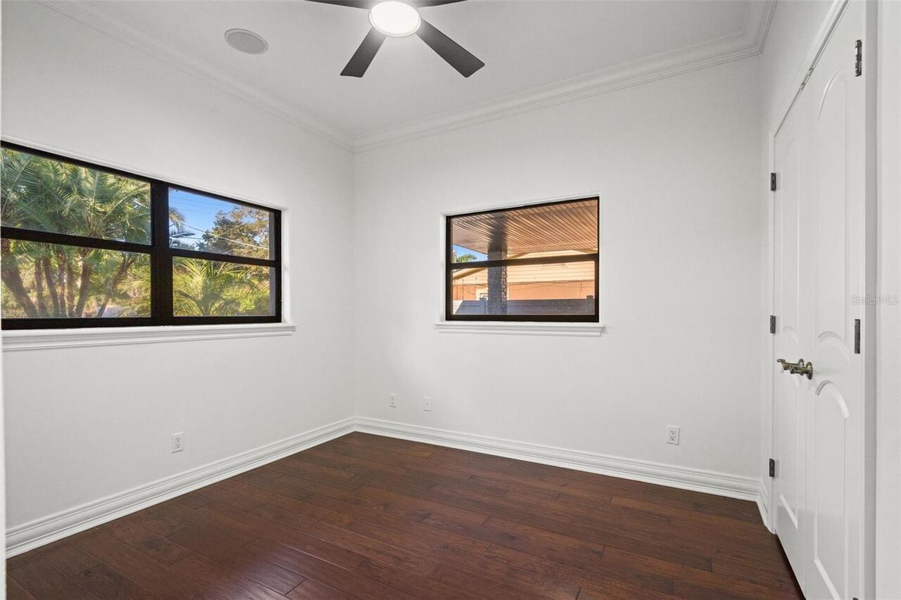 Listing Photo 32