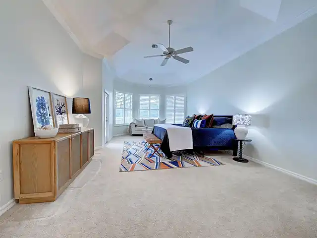 Listing Photo 32