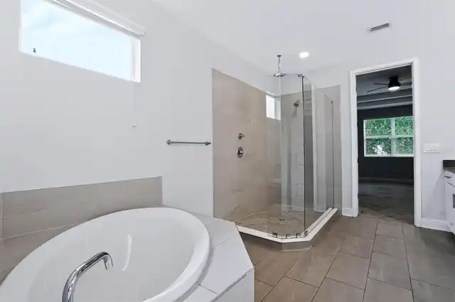 Listing Photo 32