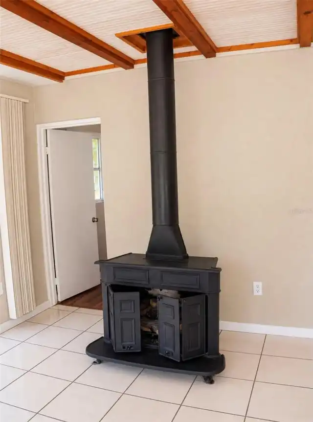 Listing Photo 10