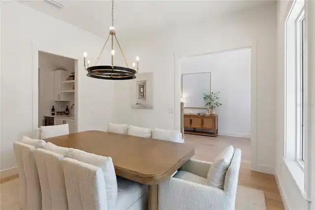 Listing Photo 9