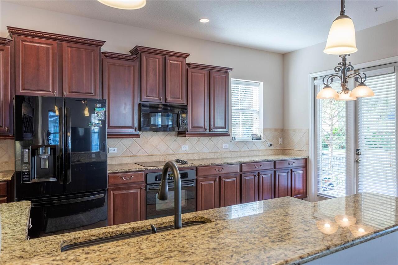 Listing Photo 18