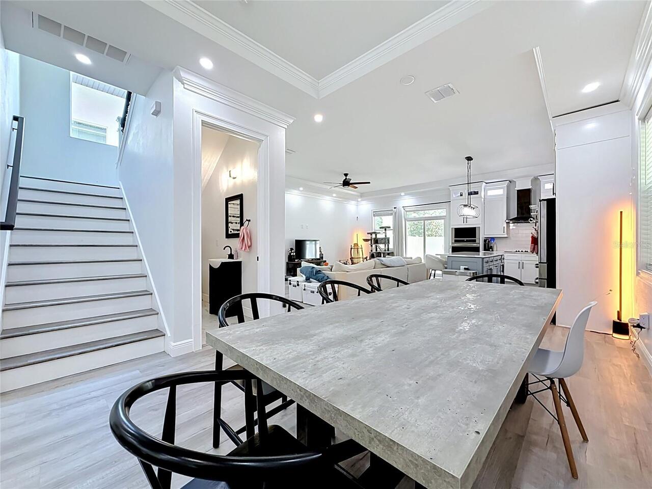 Listing Photo 10