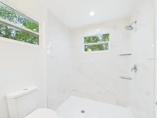 Listing Photo 20