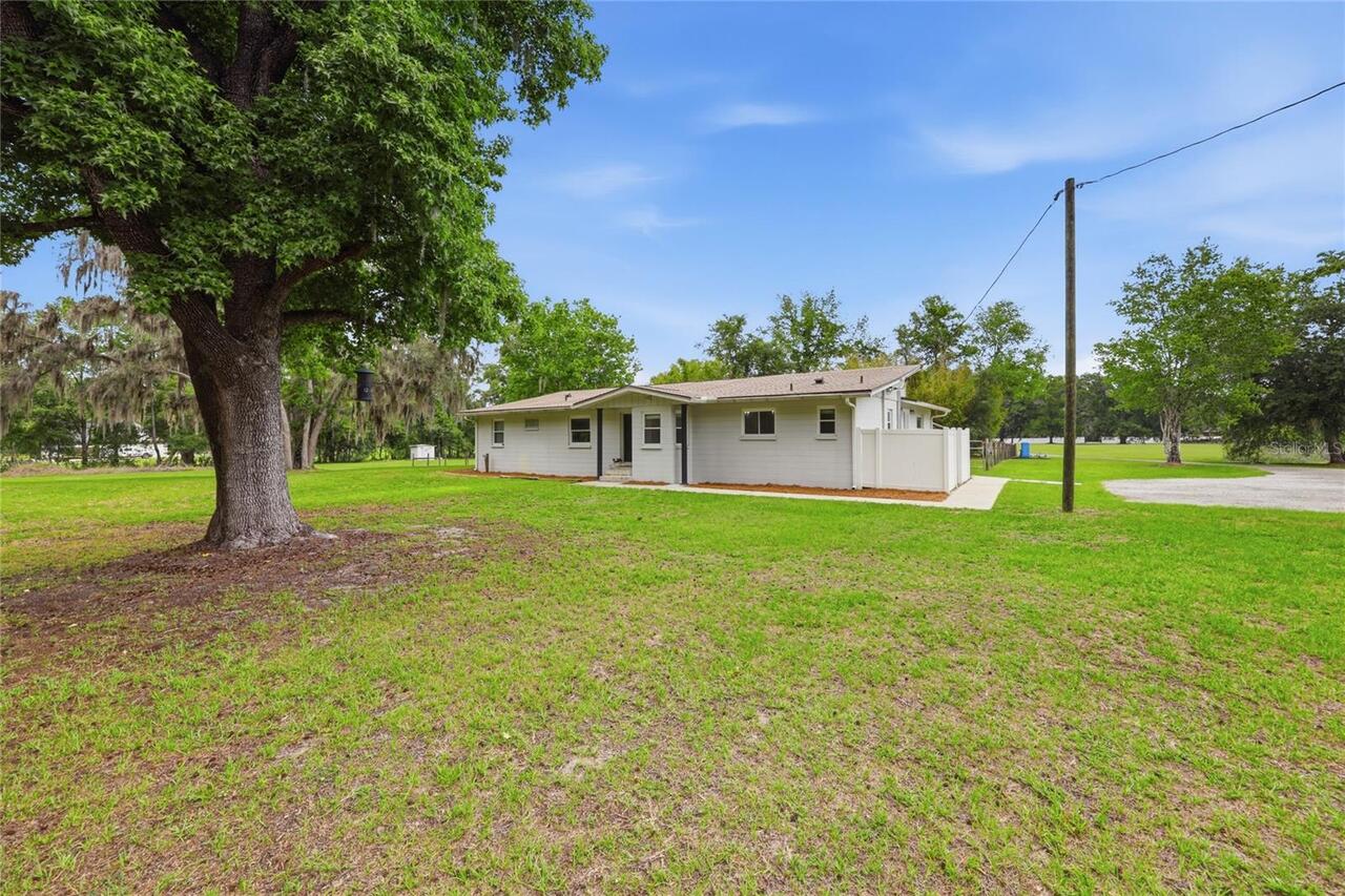 Listing Photo 8