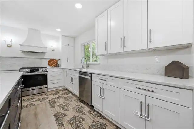 Listing Photo 15