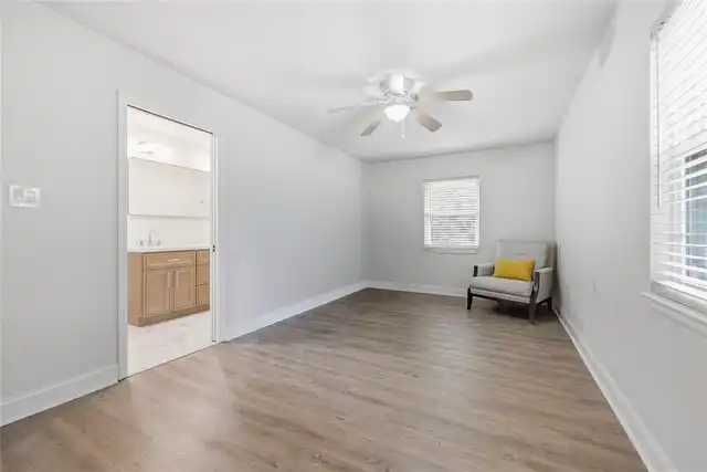Listing Photo 33