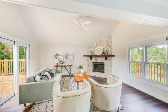 Listing Photo 15