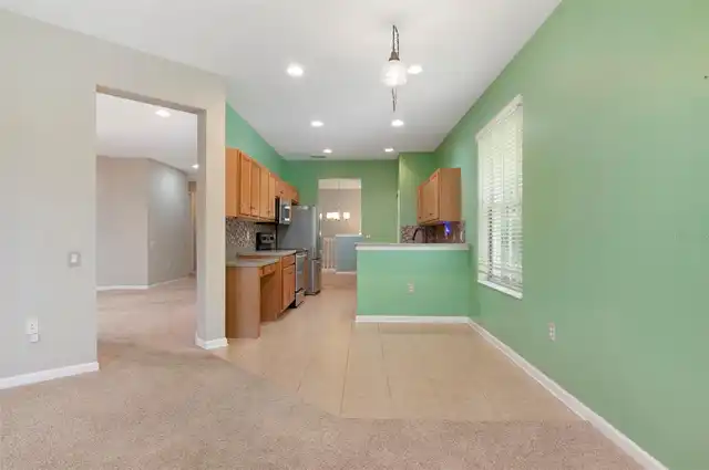Listing Photo 12