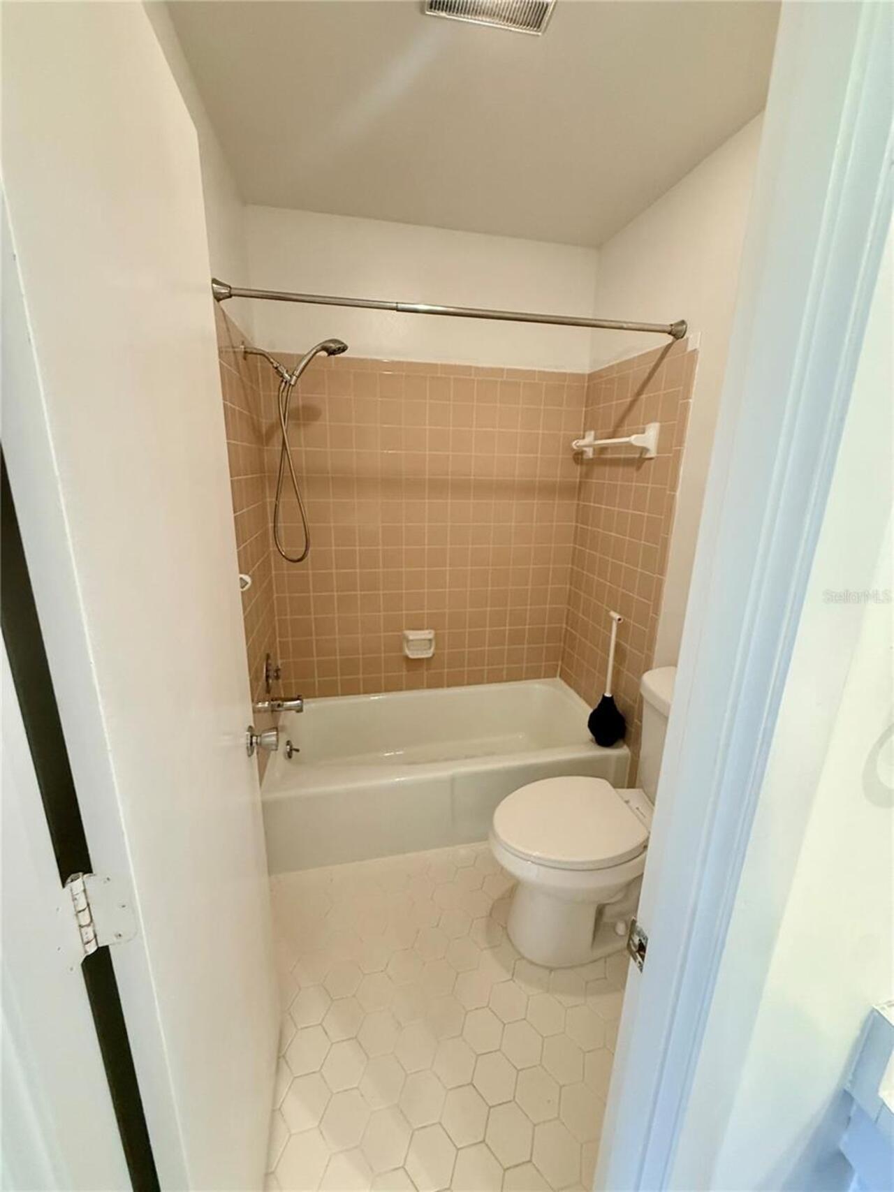 Listing Photo 13