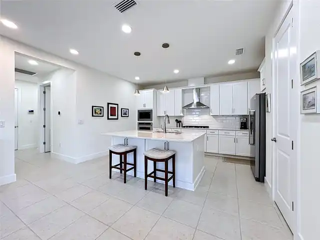 Listing Photo 33