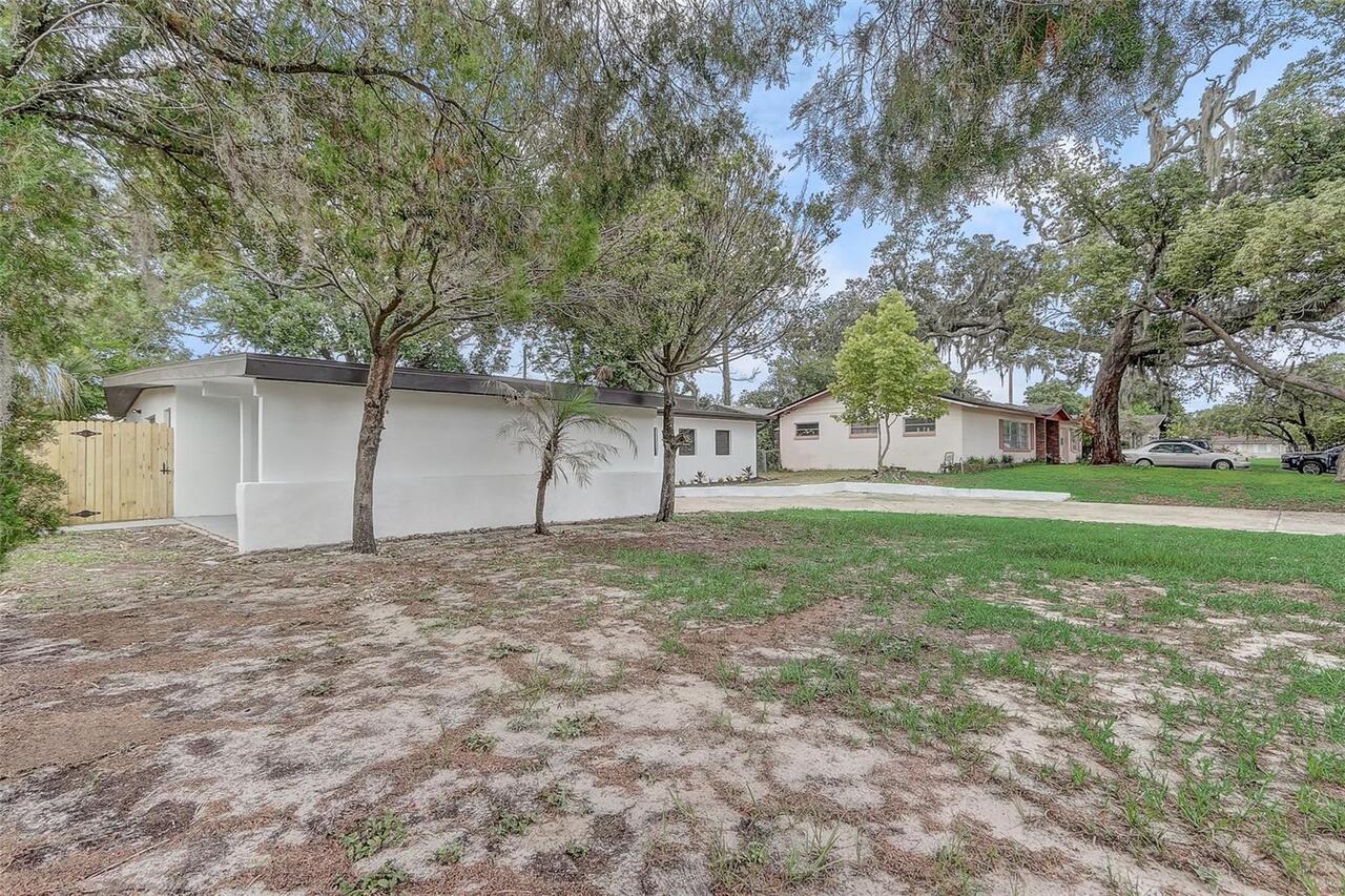Listing Photo 11