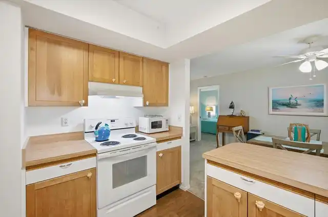Listing Photo 9