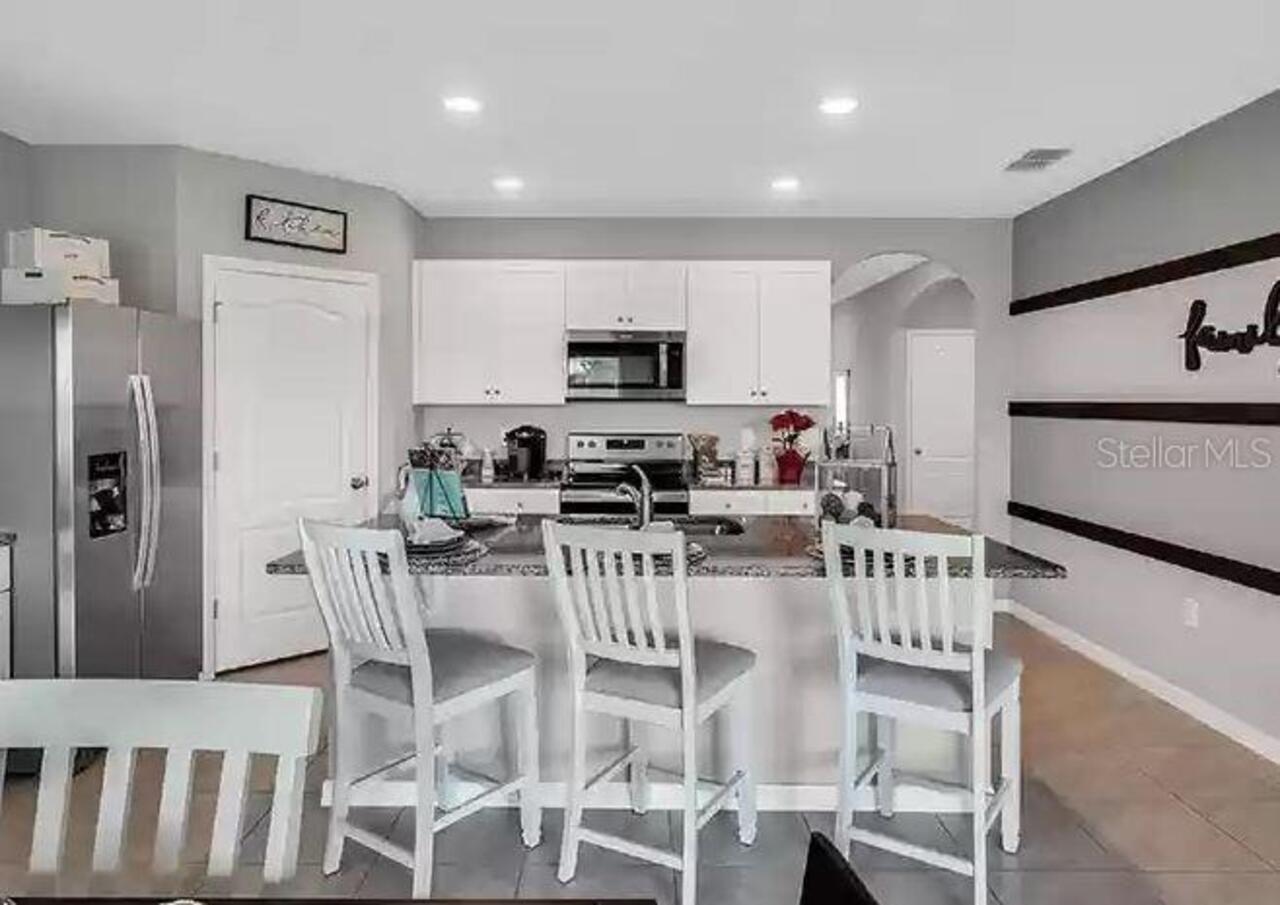Listing Photo 6