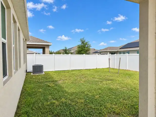 Listing Photo 18