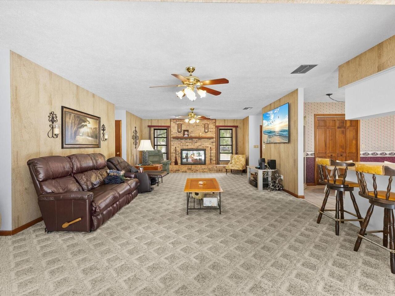 Listing Photo 16