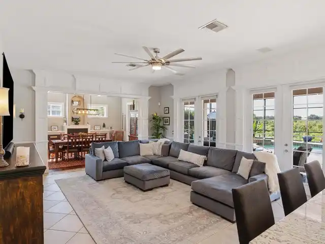 Listing Photo 11
