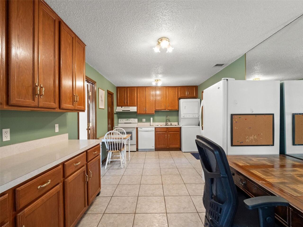 Listing Photo 37