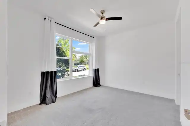 Listing Photo 6