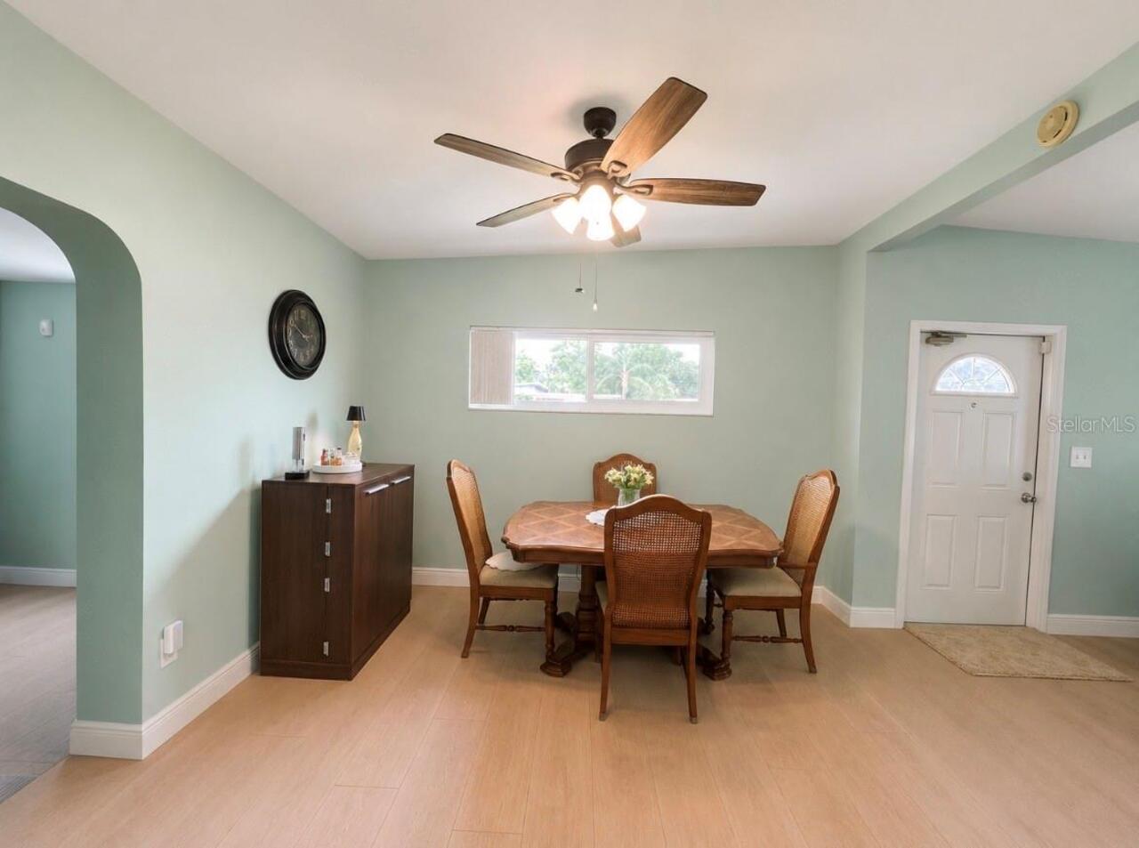 Listing Photo 9