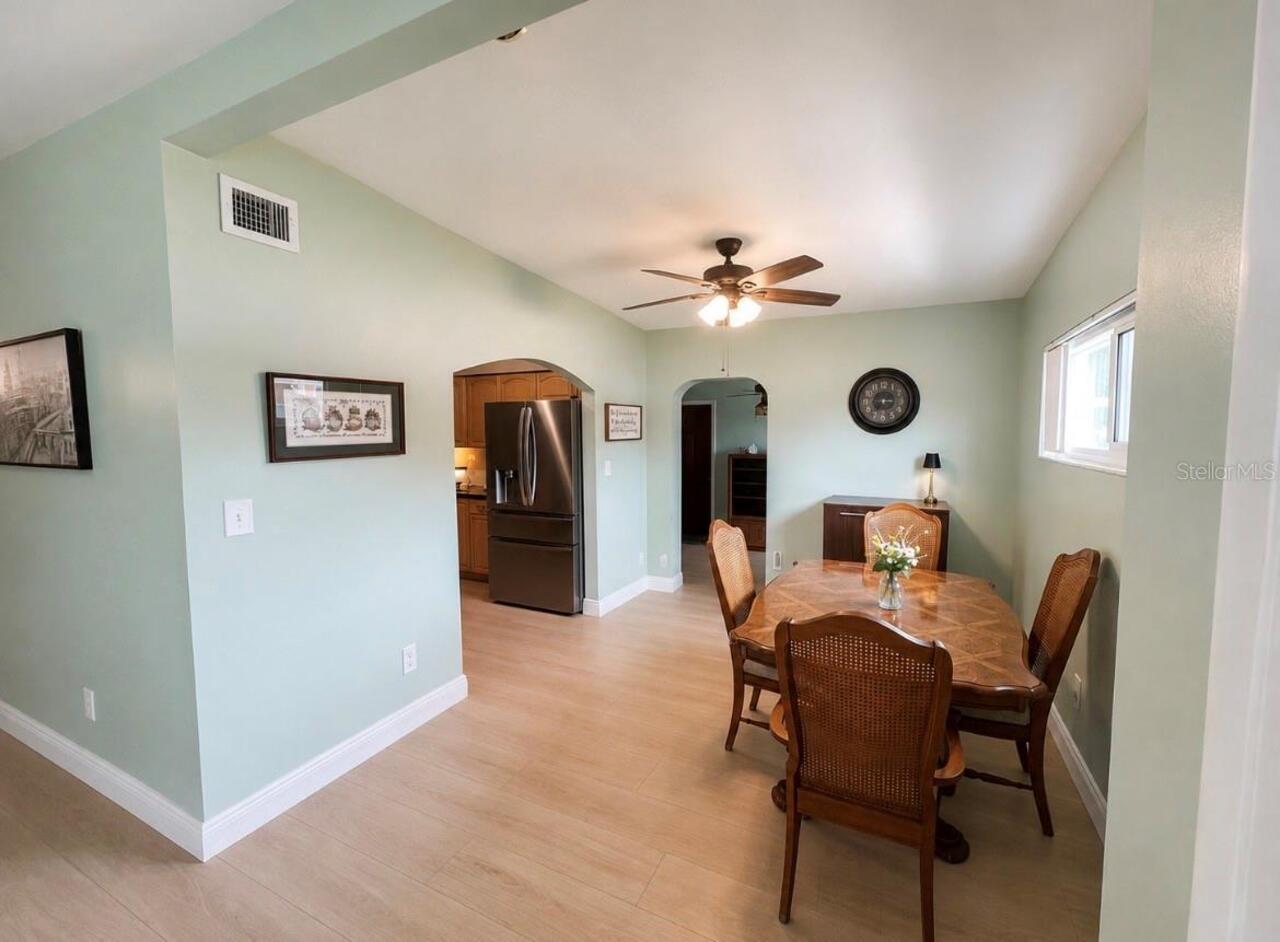 Listing Photo 10