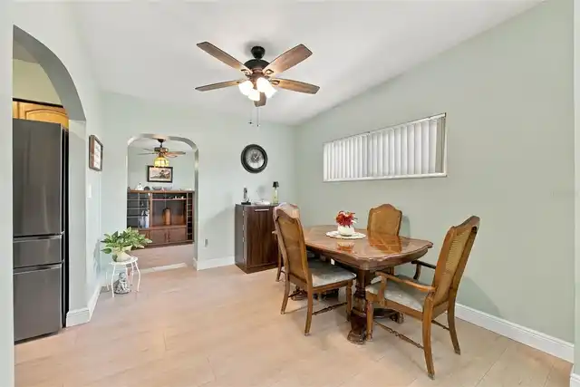 Listing Photo 11
