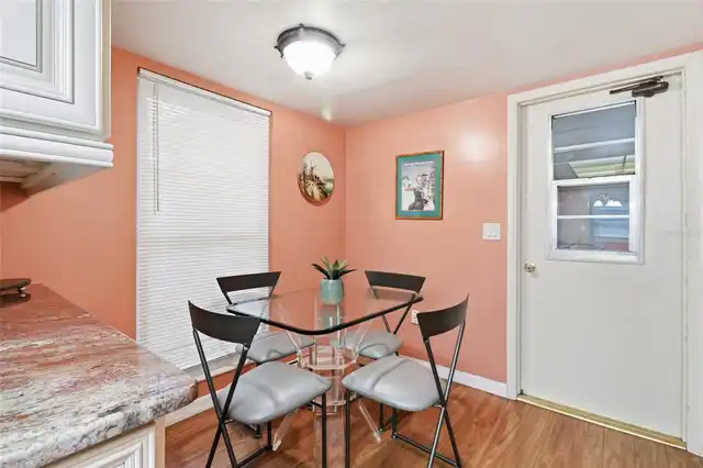 Listing Photo 9