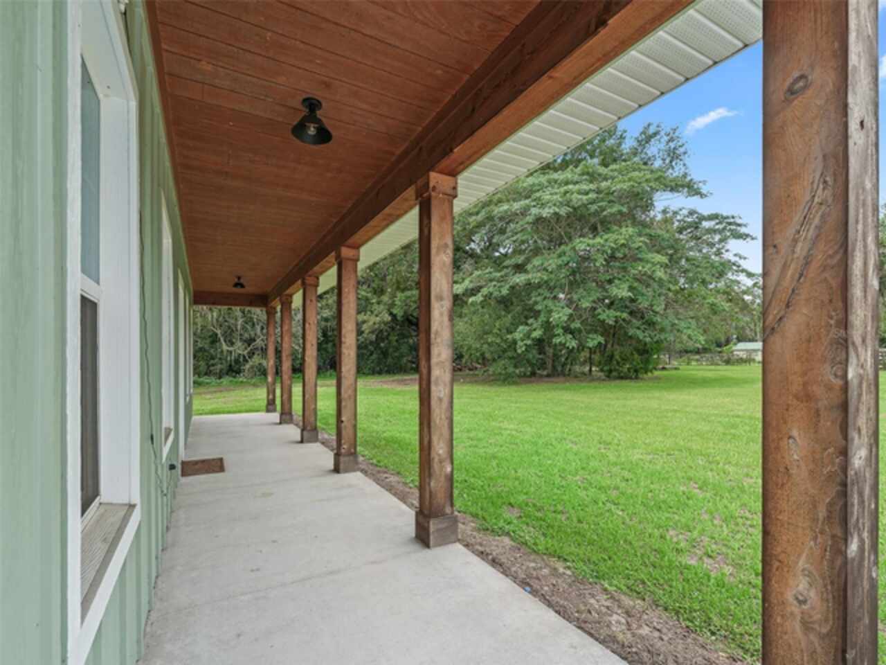 Listing Photo 8