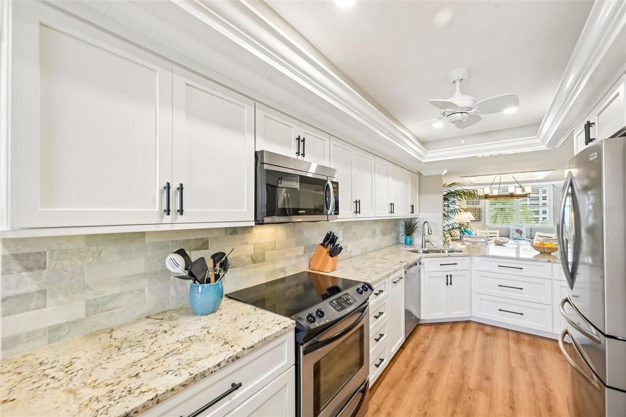 Listing Photo 8