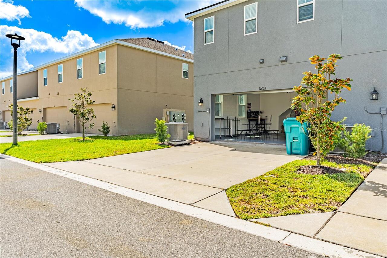 Listing Photo 10