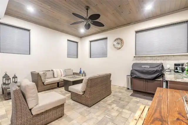 Listing Photo 13