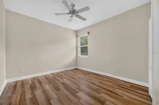 Listing Photo 25