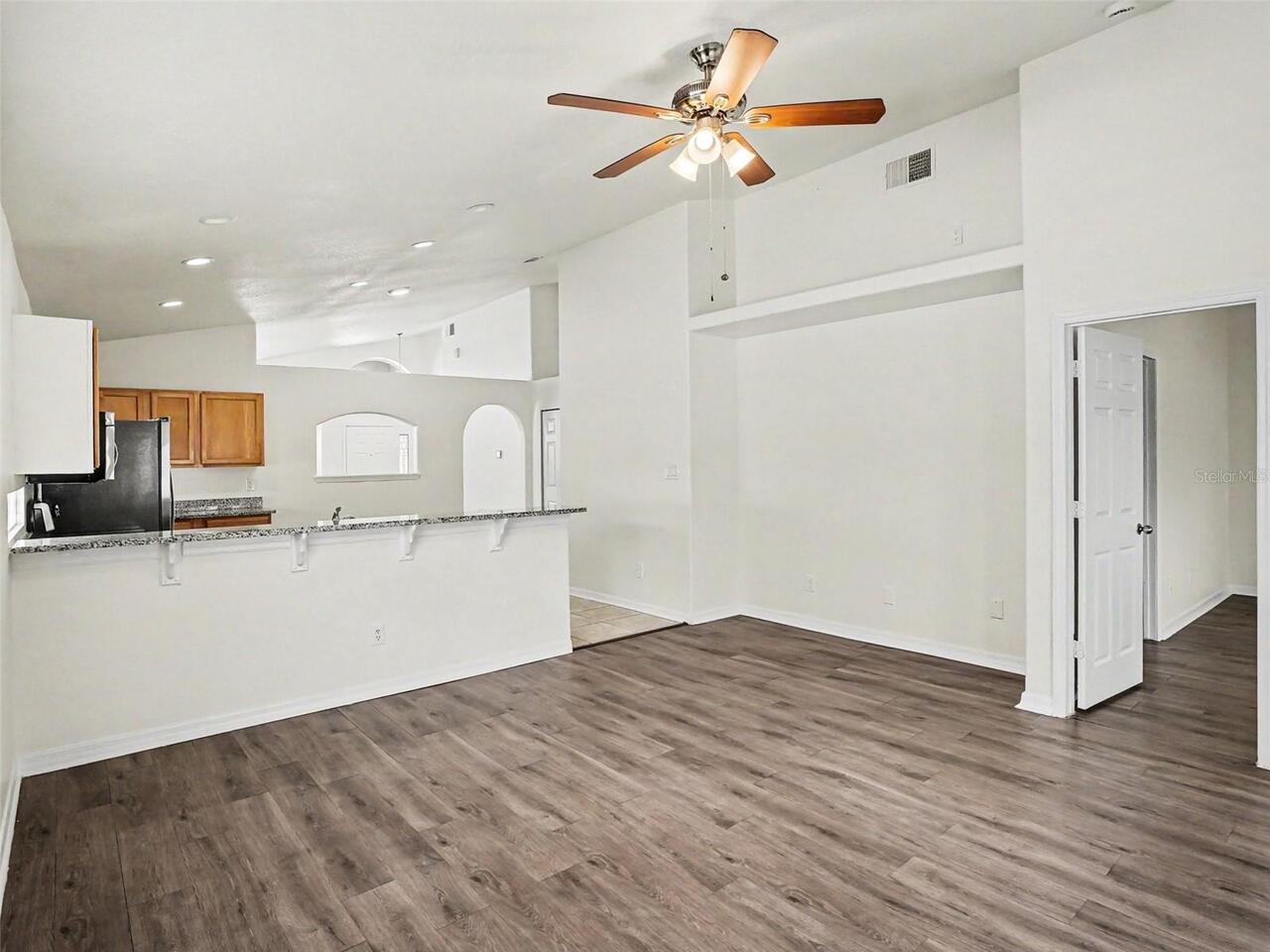 Listing Photo 7