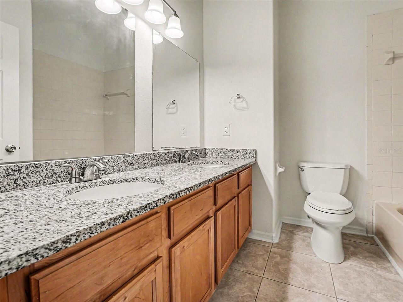 Listing Photo 14