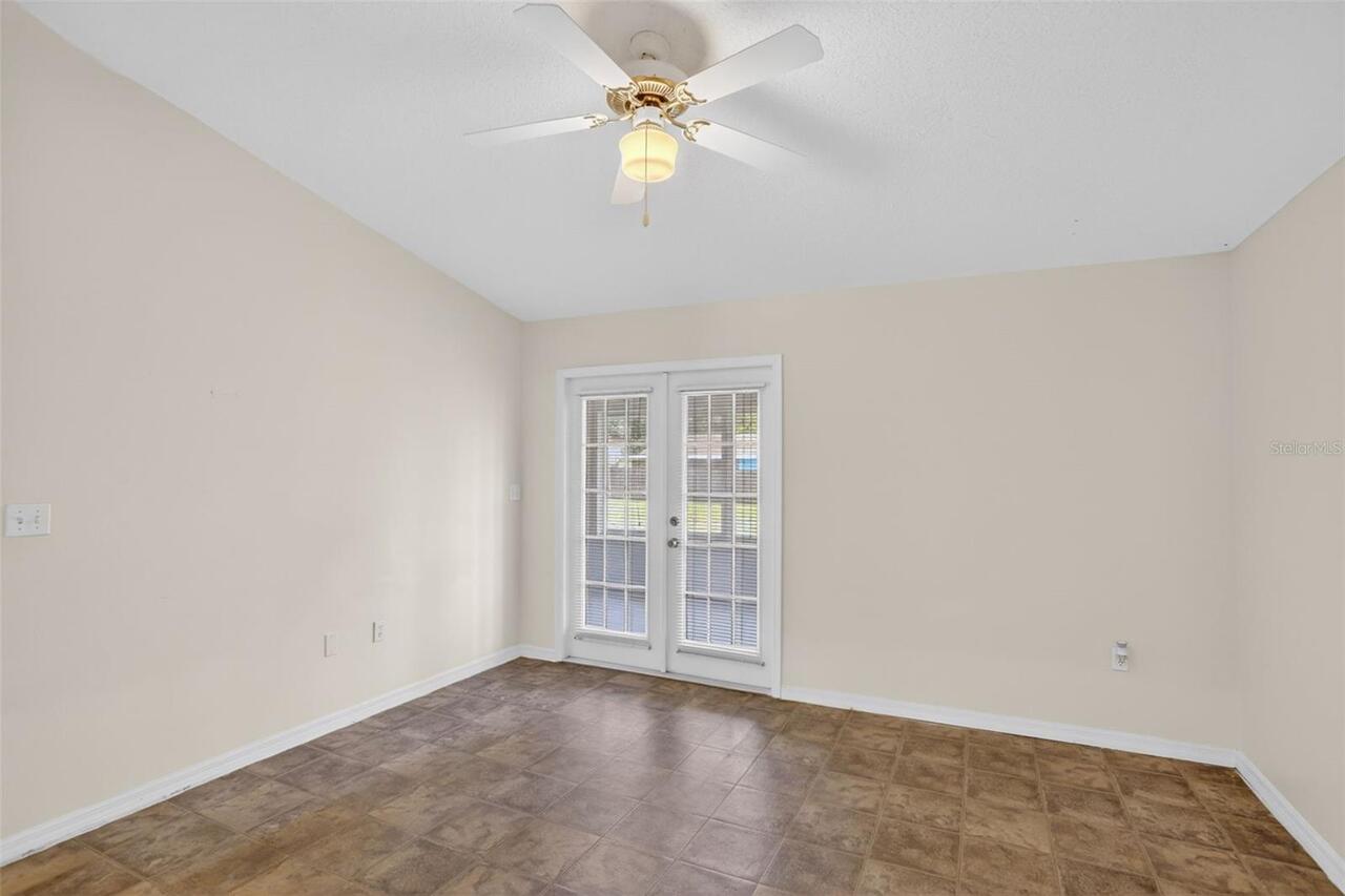 Listing Photo 9