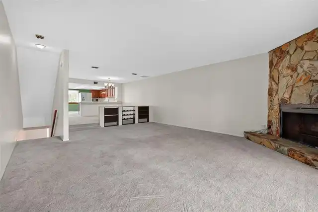 Listing Photo 7