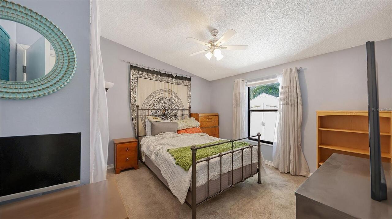 Listing Photo 18