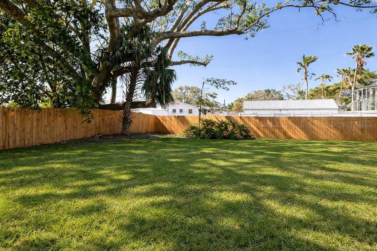 Listing Photo 8