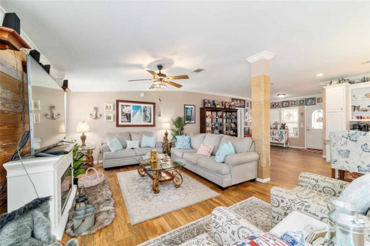 Listing Photo 14