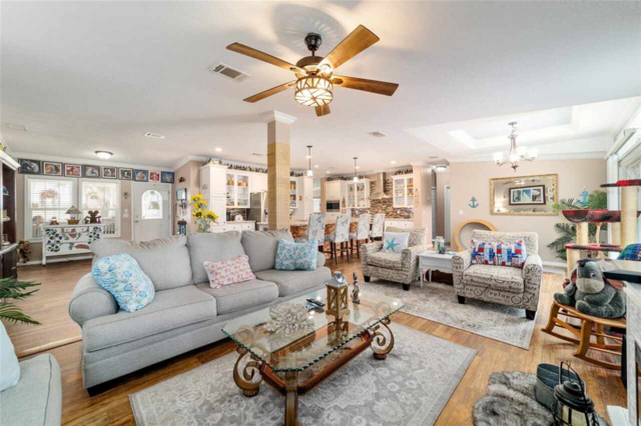 Listing Photo 15