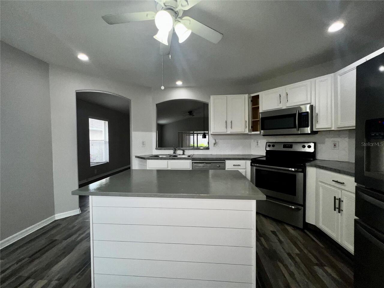 Listing Photo 6