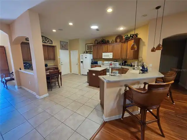 Listing Photo 17