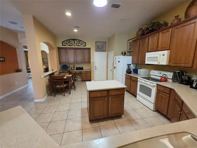 Listing Photo 18