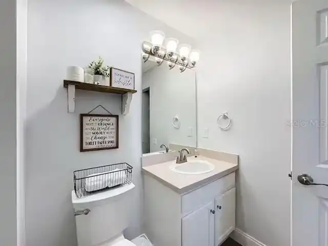 Listing Photo 10