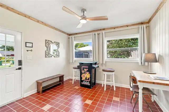 Listing Photo 28