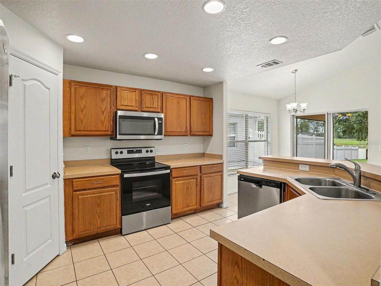 Listing Photo 7