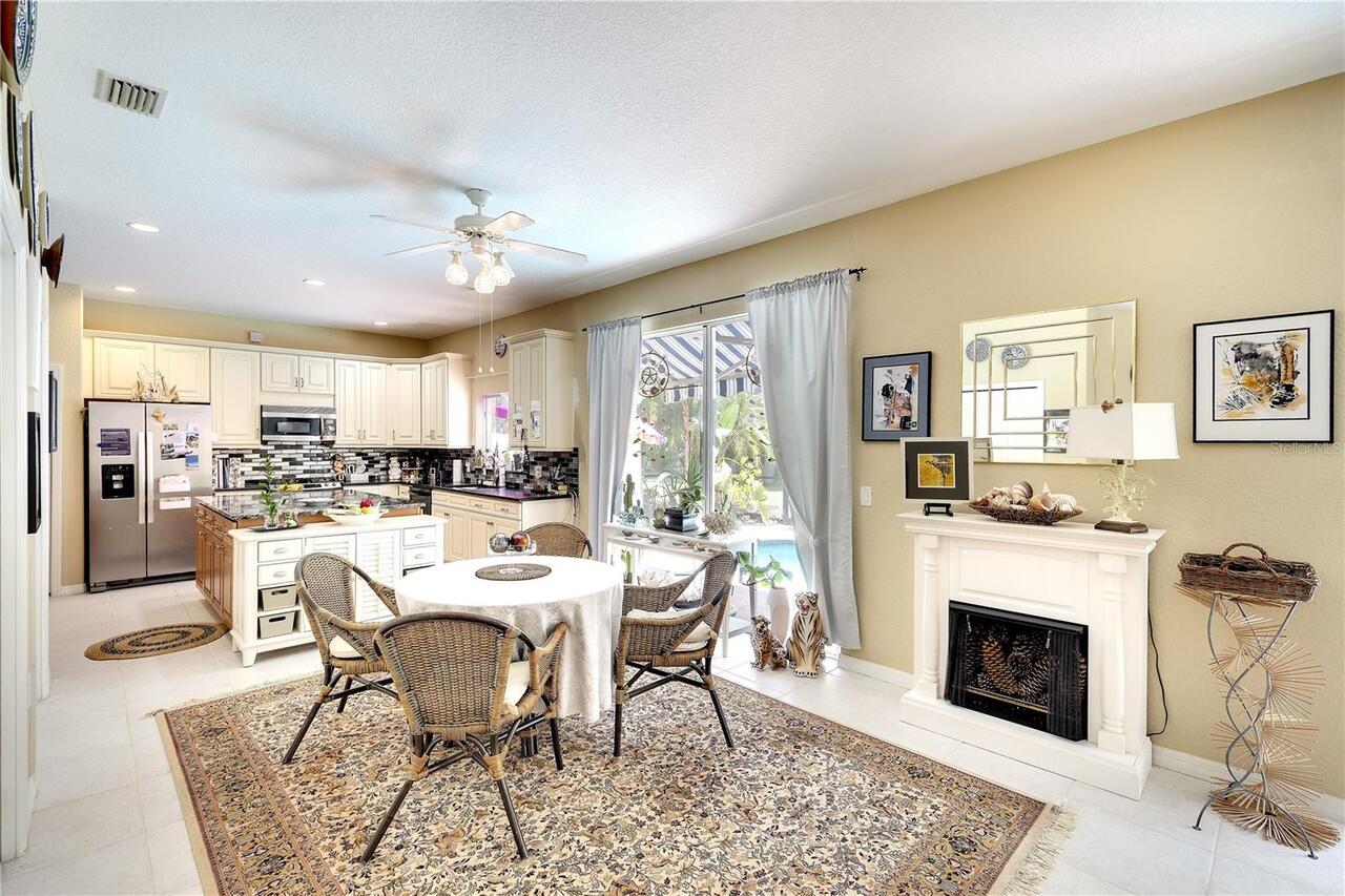 Listing Photo 11