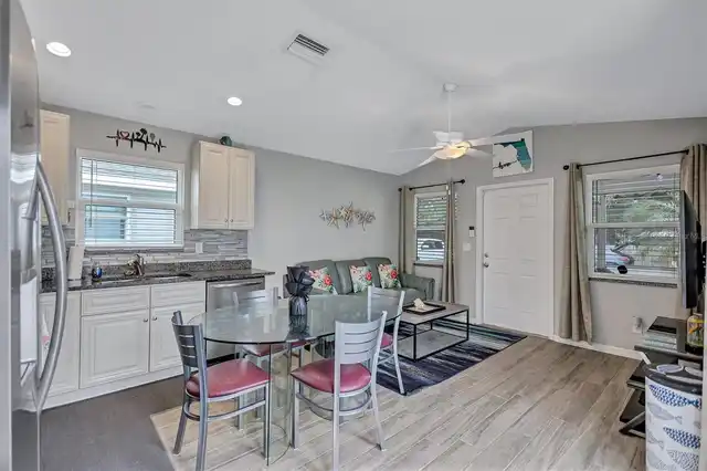 Listing Photo 15