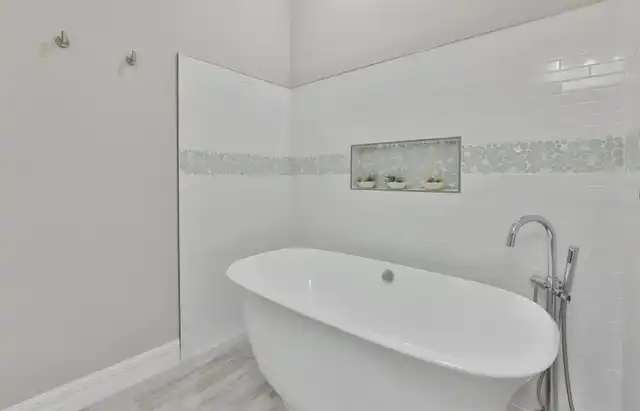Listing Photo 23