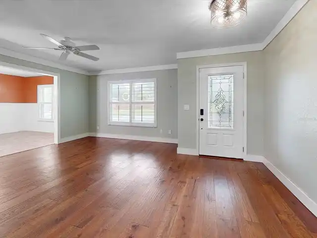 Listing Photo 6